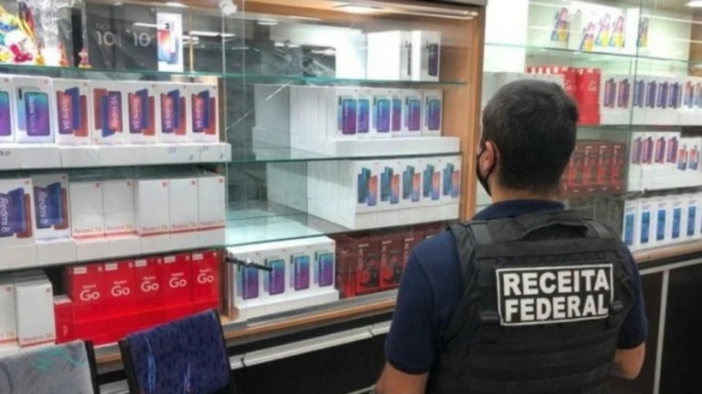 Servidores da Receita entram em greve nesta terça contra PEC emergencial