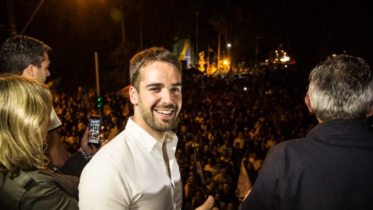 RS: Eduardo Leite diz que Bolsonaro "muito fala e pouco governa"