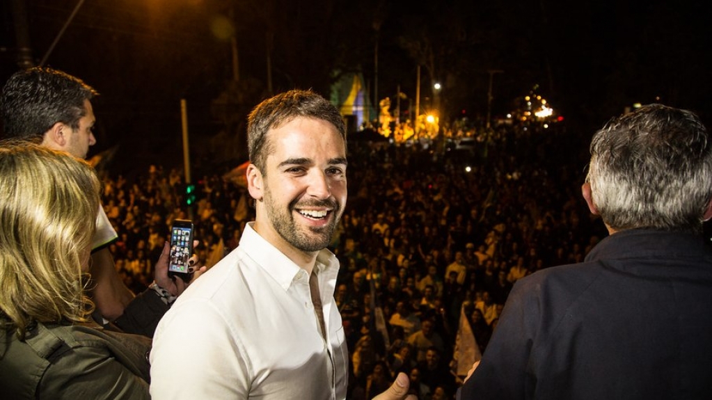 RS: Eduardo Leite diz que Bolsonaro "muito fala e pouco governa" RS: Eduardo Leite diz que Bolsonaro "muito fala e pouco governa"