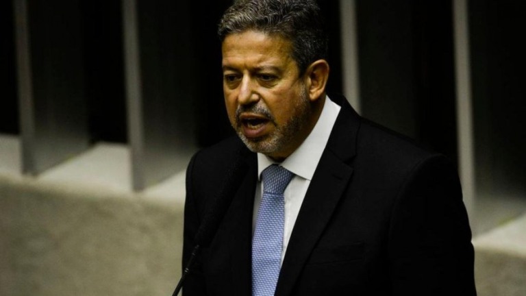 Arthur Lira pede ajuda a embaixador chinês para vacinar brasileiros