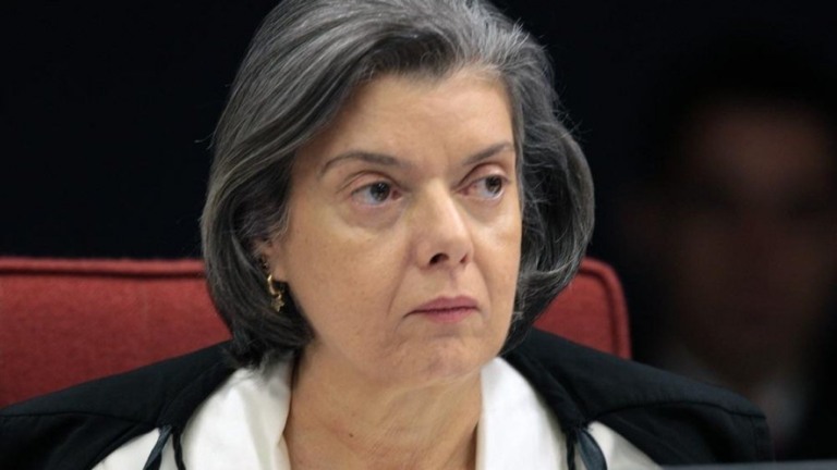 Cármen Lúcia é 'esquecida' em julgamento de Moro e reclama com Gilmar Mendes