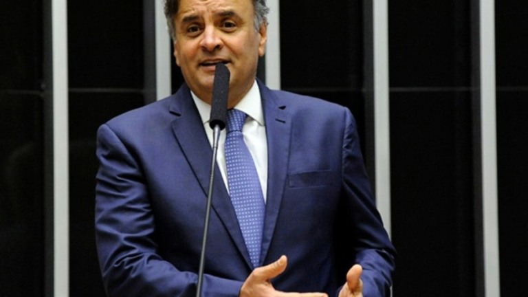 Aécio Neves assume comando da Comissão de Relações Exteriores da Câmara