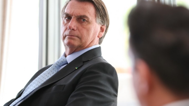 Vacinas para estados: ministro do STF dá 5 dias para Bolsonaro se pronunciar