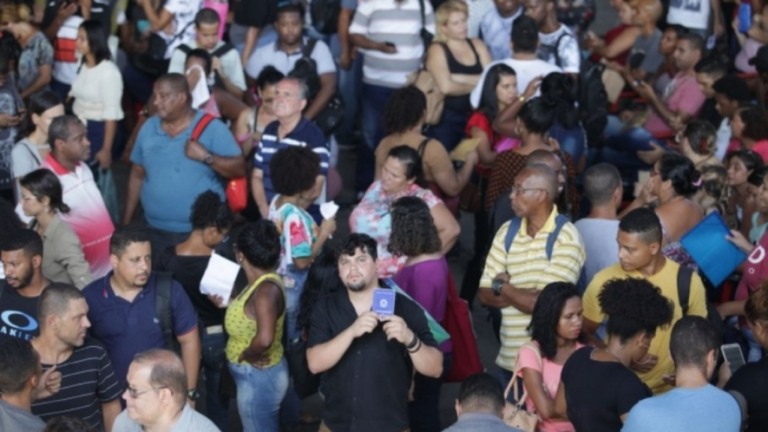 IBGE abre mais de 6 mil vagas temporárias de concurso; salários vão até R$ 5.100