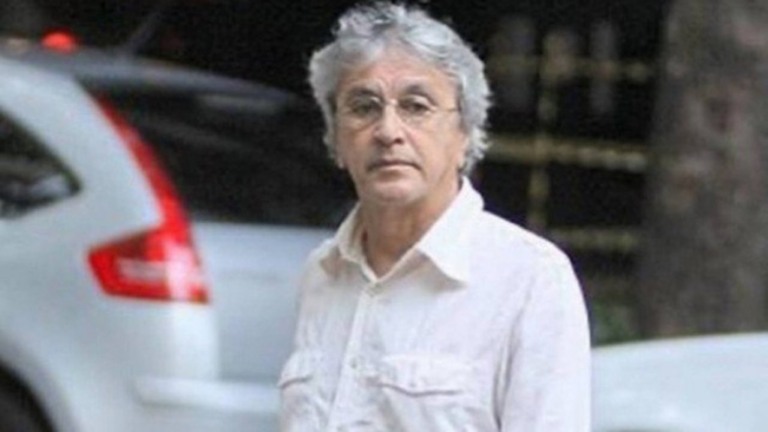 Há 10 anos Caetano Veloso estacionava no Leblon; web reage