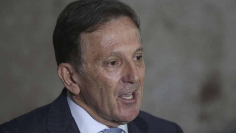 Gastos do presidente dos Correios geram indignação; veja as cifras