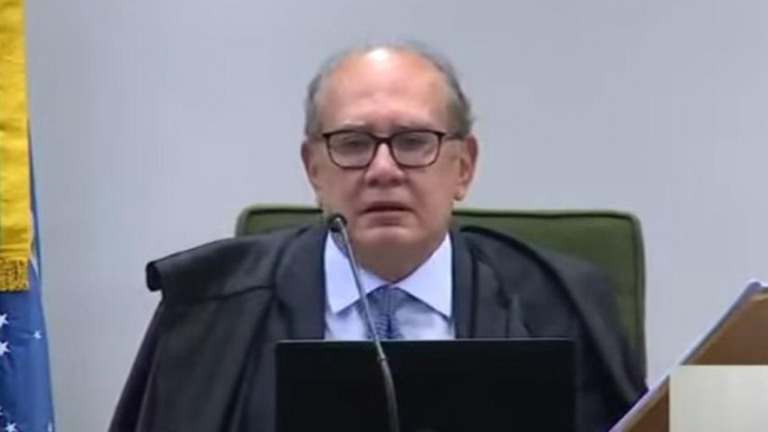 Ernesto Araújo ataca decisão do STF e Gilmar Mendes rebate: "Fake News"