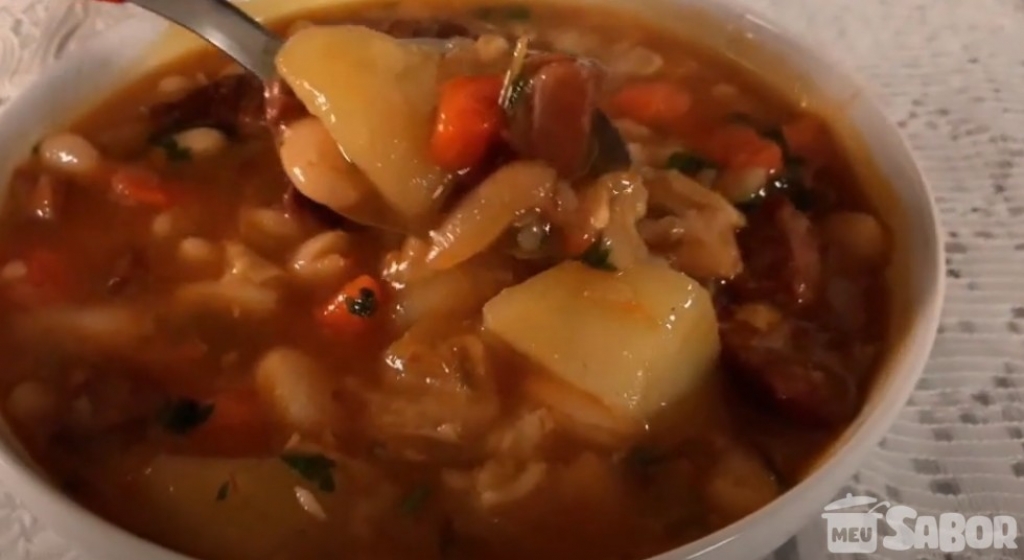 Mocotó com Feijão Branco! Um delicioso caldo bem nutritivo em colágeno!