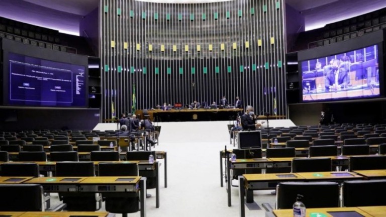 PEC Emergencial: segundo turno de votações é aberto hoje