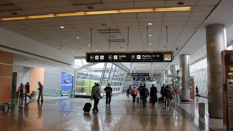 Aviões: Anvisa aprova nova regra para uso de máscara; veja o que muda