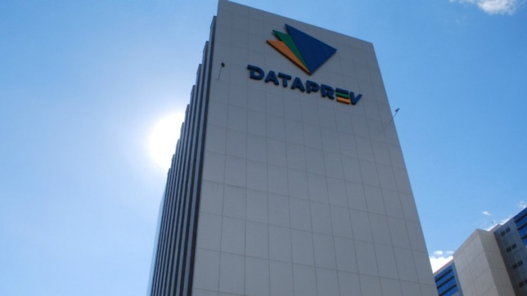 Servidores da Dataprev, que analisa pedidos do auxílio, entram em greve; entenda