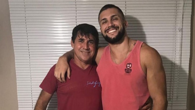 Pai de Arthur quis tirar o filho do "BBB 21": "Fica desesperado"