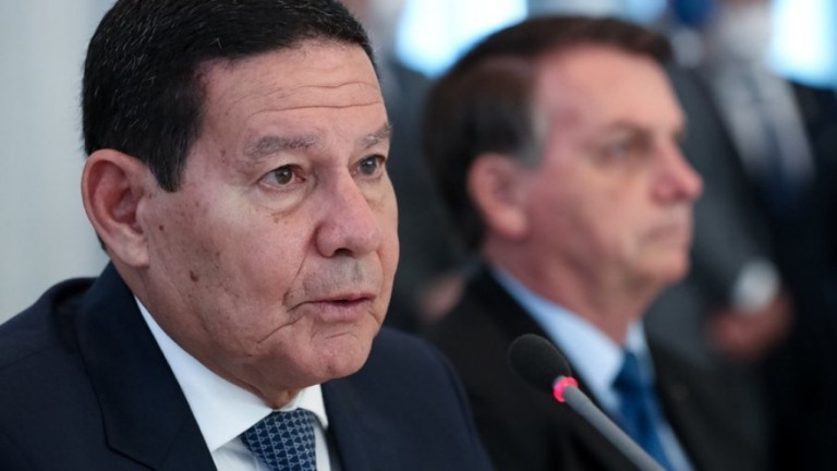 Governo falhou ao não fazer campanha sobre cuidados com a Covid-19, diz Mourão