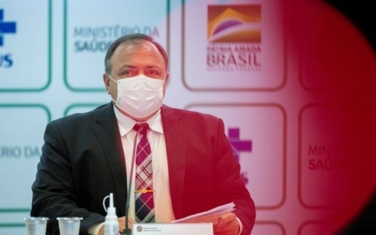 'No dia D, na hora H': 7 momentos-chave de Pazuello no Ministério da Saúde
