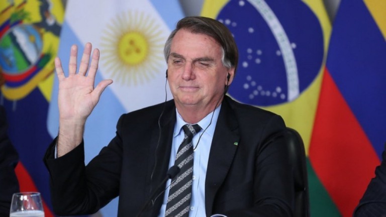Datafolha: rejeição a Bolsonaro na condução da pandemia bate recorde e vai a 54%
