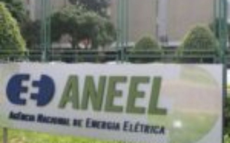 Aneel limita dividendos de distribuidoras de energia incluindo Cemig e CEB