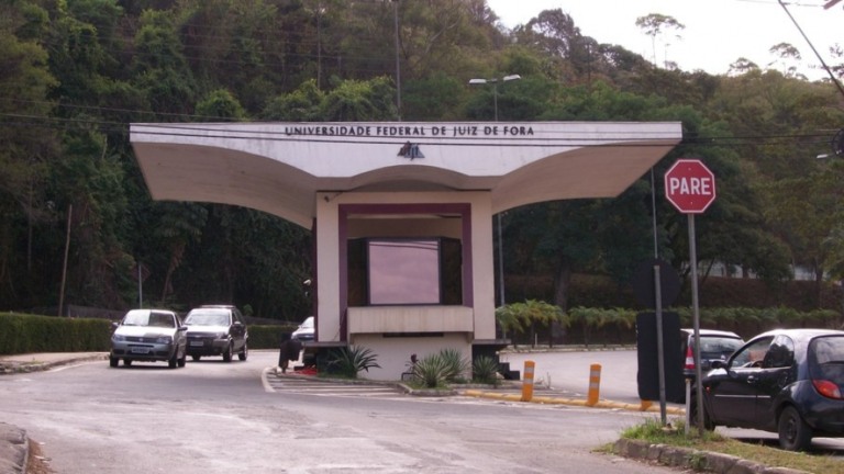 MG: Flexibilização das restrições causou colapso na saúde, indica estudo