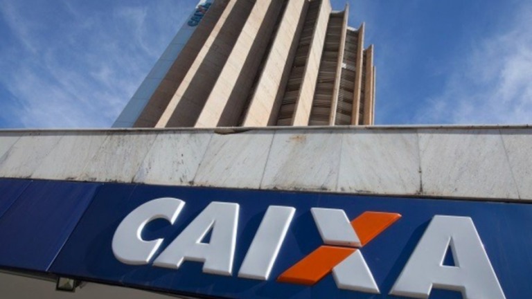 Caixa abre 7,7 mil vagas para funcionários e colaboradores; confira