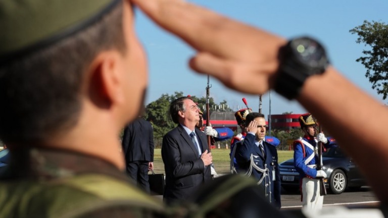 Governo Bolsonaro ganha na Justiça o direito de celebrar golpe militar de 1964