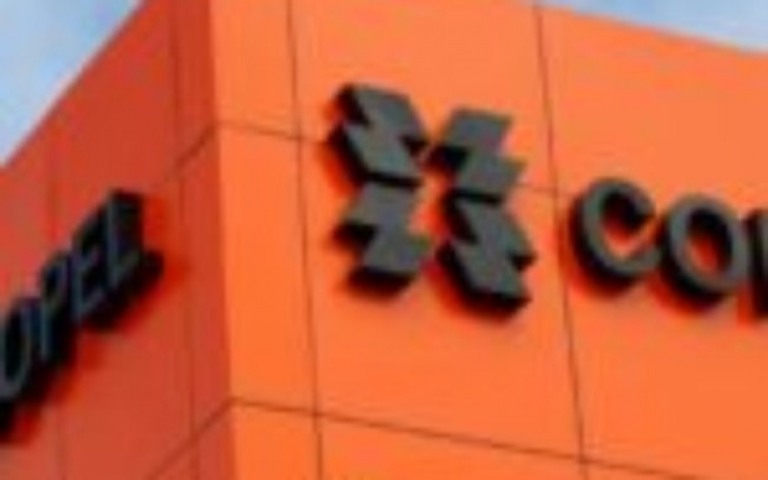 Copel (CPLE6) reporta lucro de R$1,12 bi no 4º tri, alta de 88,4%, e aprova proventos