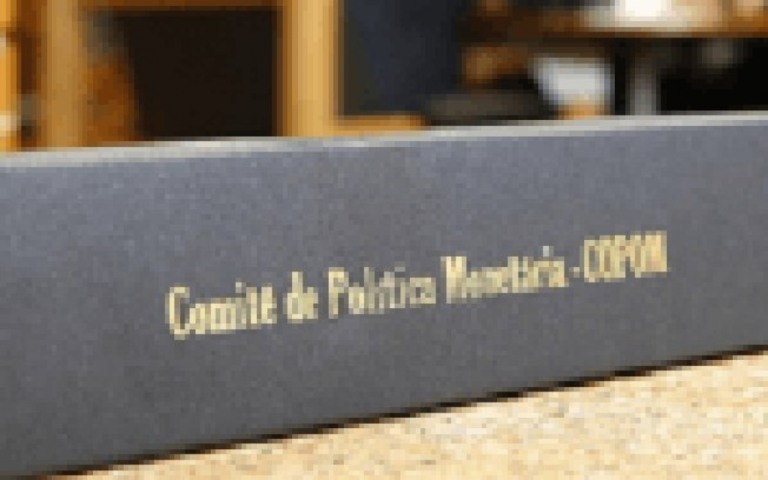 Banco Central eleva taxa básica de juros em 0,75 ponto percentual, para 2,75%