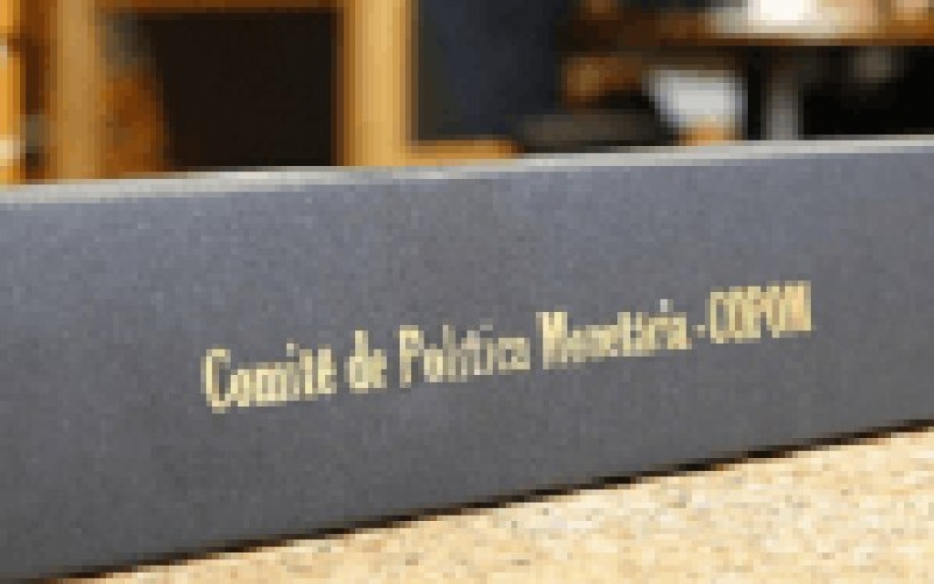 Banco Central eleva taxa básica de juros em 0,75 ponto percentual, para 2,75%