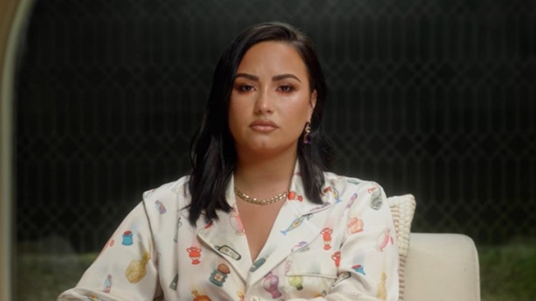 "Tinha de cinco a dez minutos de vida", diz Demi Lovato sobre overdose
