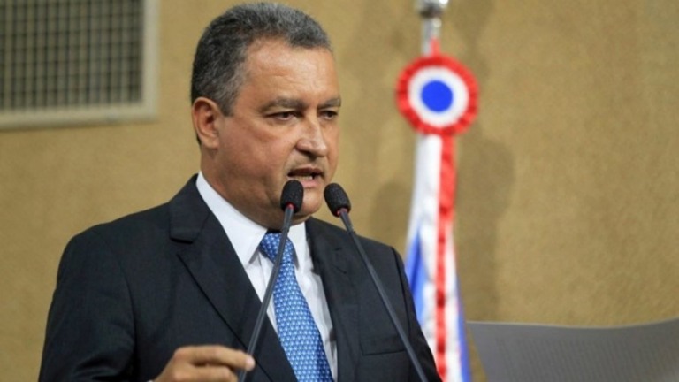 Governador da Bahia aciona PGE para opor-se contra ação movida por Bolsonaro