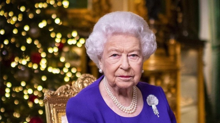 Rainha Elizabeth cogita contratar chefe de diversidade após acusações de racismo