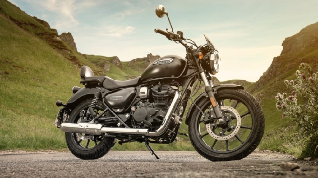 Royal Enfield Meteor 350 começa a chegar aos mercados internacionais