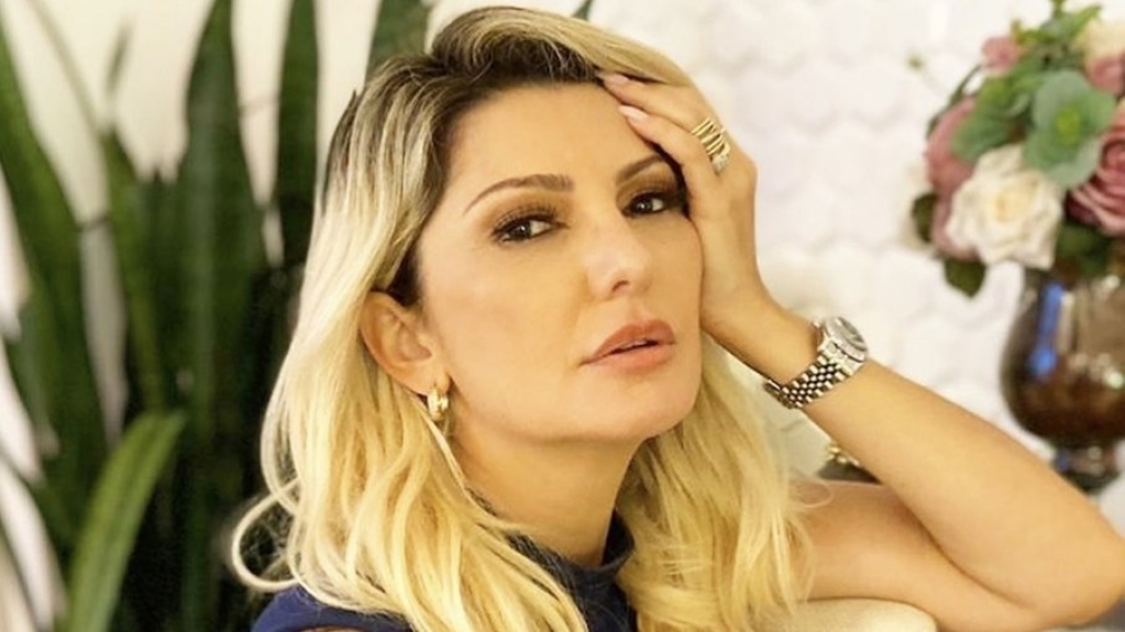 Antonia Fontenelle cobra posicionamento de Bolsonaro e alfineta Lula na web Antonia Fontenelle cobra posicionamento de Bolsonaro e alfineta Lula na web