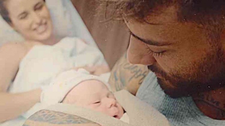 Lucas Lucco mostra o rostinho do filho no clipe da música 'Melhor Amigo'