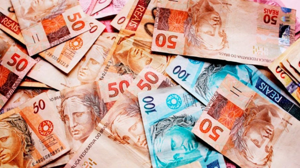 Mega-Sena acumula e vai a R$ 27 milhões; veja números sorteados Mega-Sena acumula e vai a R$ 27 milhões; veja números sorteados