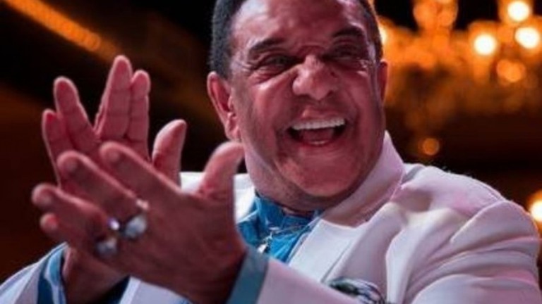 Agnaldo Timóteo continua intubado em estado grave, diz família