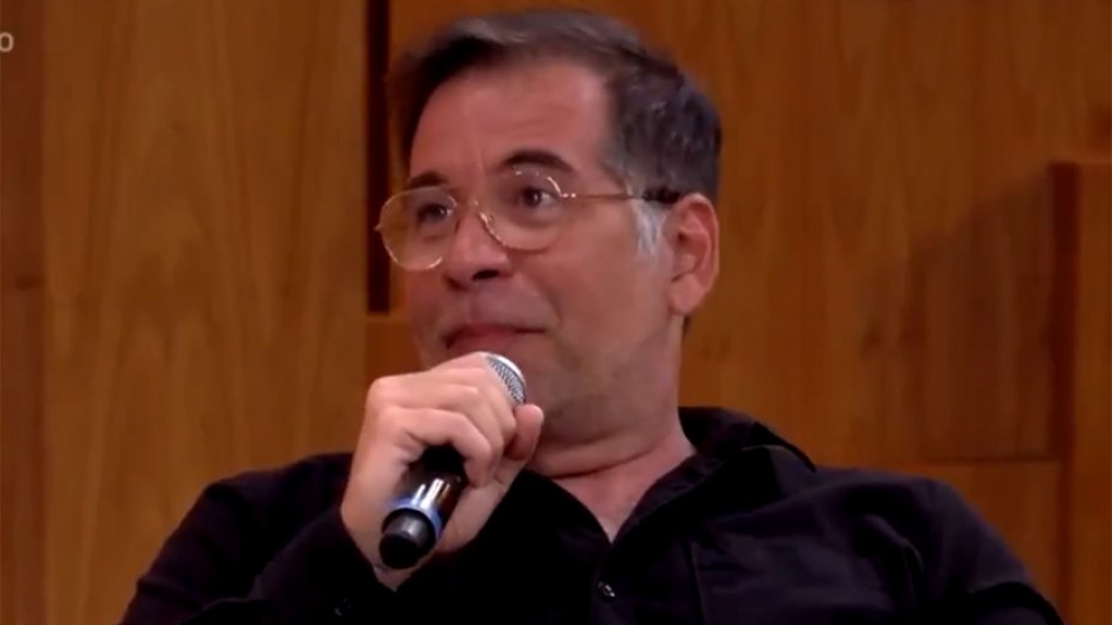 Leandro Hassum é processado por gêmeas que teriam furado a fila da vacinação Leandro Hassum é processado por gêmeas que teriam furado a fila da vacinação