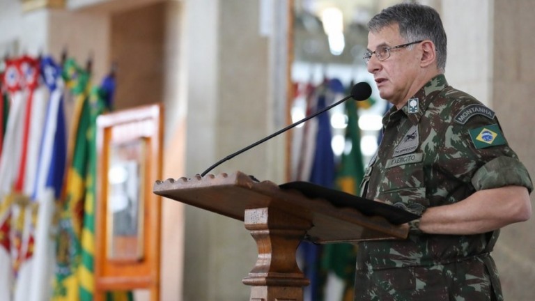 General Edson Pujol deverá deixar o comando do Exército, diz jornalista