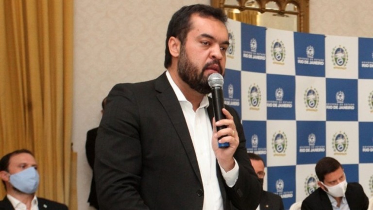 Governador do RJ se desculpa por festa de aniversário em meio a pandemia: 'Erro'