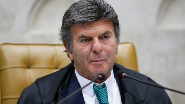 Mudanças em ministérios não geram preocupação institucional, diz Fux