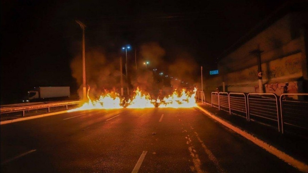 São Paulo registra manifestações contra governo Bolsonaro nesta terça-feira São Paulo registra manifestações contra governo Bolsonaro nesta terça-feira