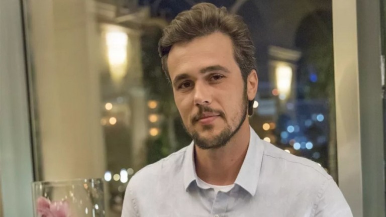 Bruno Ferrari diz estar negociando para vender fotos do pé para seguidor