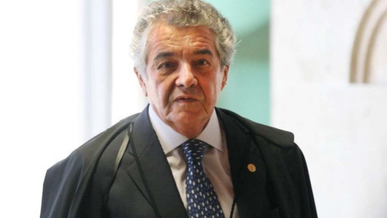 Forças Armadas não embarcarão em aventura antidemocrática, diz ministro do STF