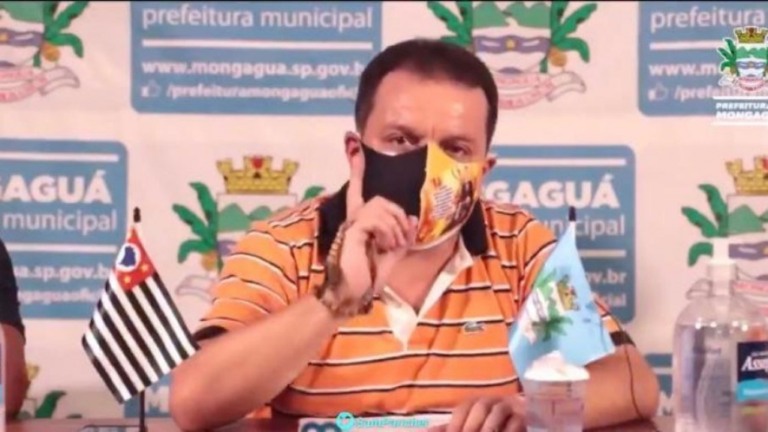 SP: prefeito de Moganguá se emociona ao falar de familiares mortos pela Covid-19