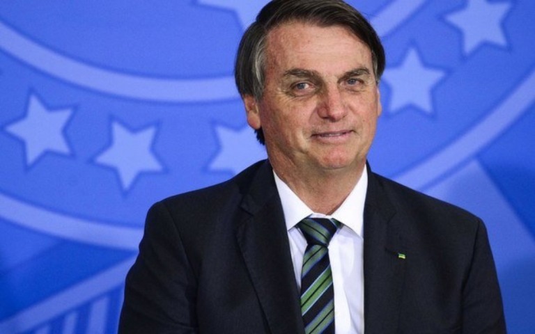 Governo Bolsonaro pagou influenciadores por propaganda de "atendimento precoce"
