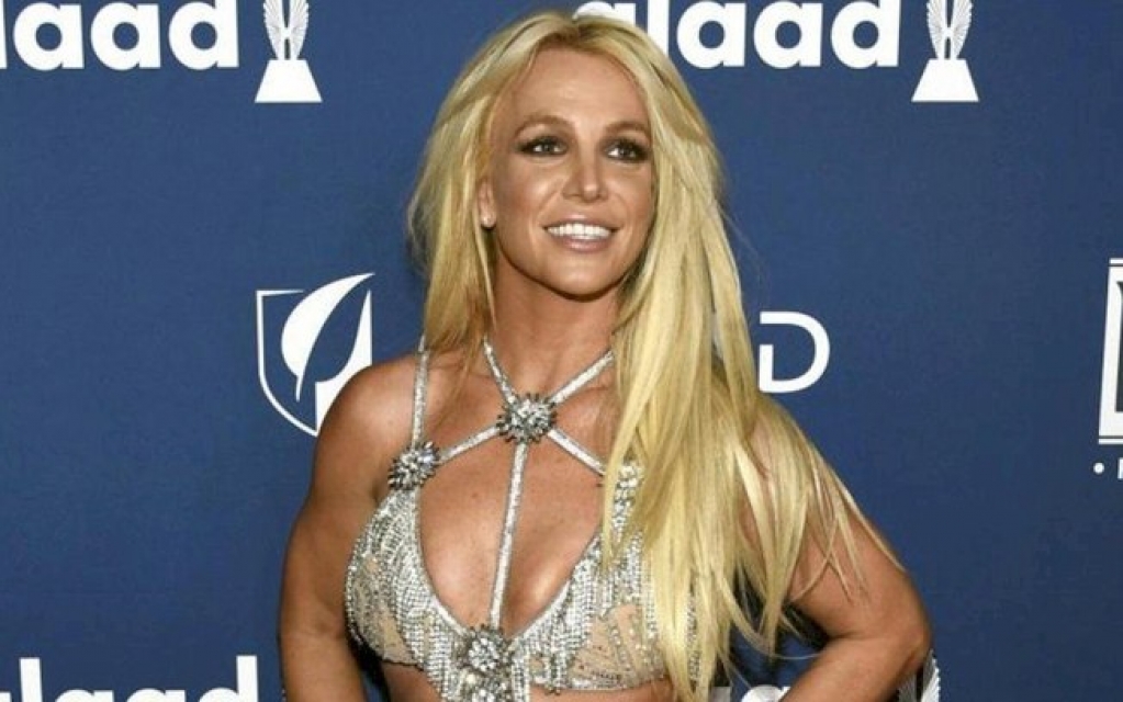 Britney Spears garante: "Sou eu quem escrevo nas redes sociais" Britney Spears garante: "Sou eu quem escrevo nas redes sociais"