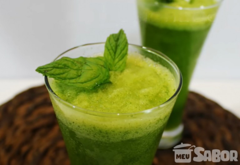 Limonada super refrescante que vai te aliviar do calor e te dar um frescor merecidíssimo!