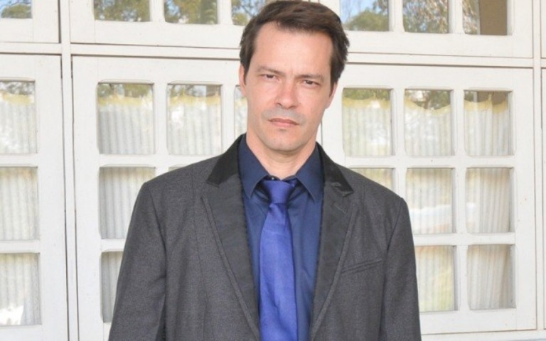 Ator Heitor Martinez é internado no CTI com Covid-19
