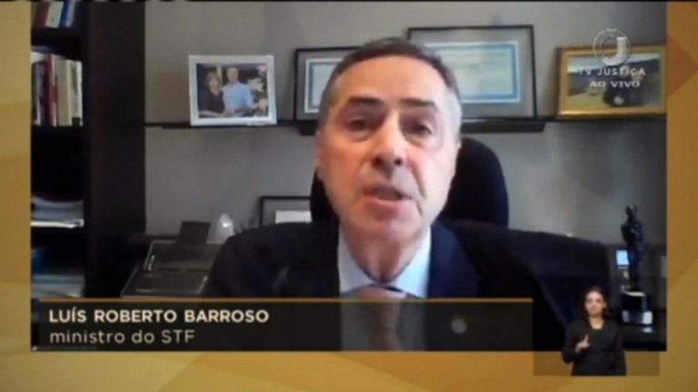 "Salvar vidas é nossa prioridade", diz Barroso ao votar contra missas e cultos