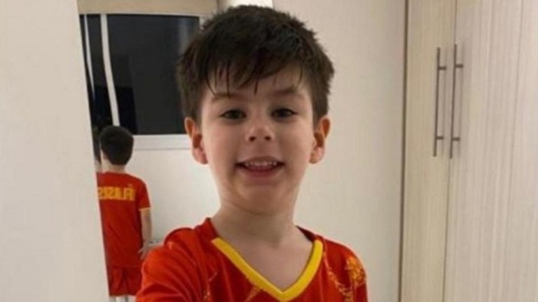 Babá de Henry chora em depoimento e vai marcar nova data para ir a delegacia