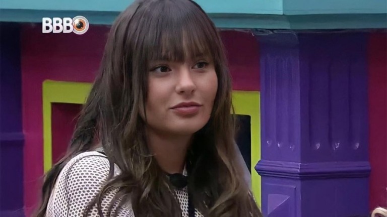 Thaís é detonada por influenciador surdo: "A gente merece respeito"