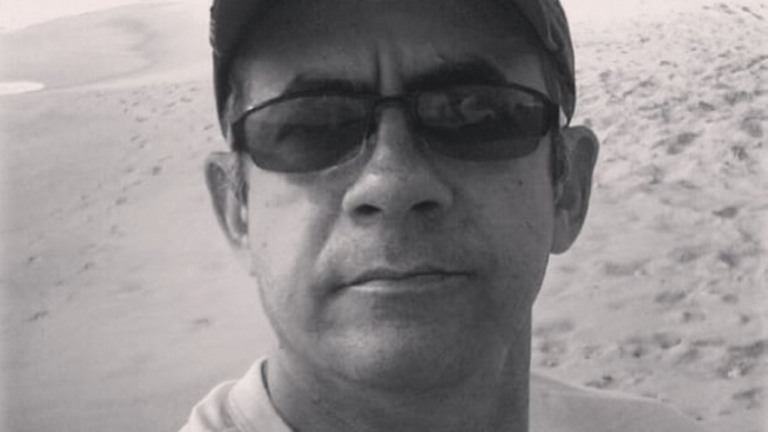 Ator morre de infarto ao ser diagnosticado com Covid-19